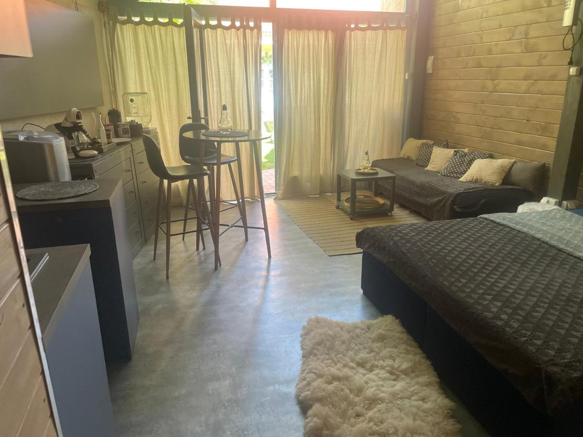 Komárno Monpe Apartmanik S Atmosferou מראה חיצוני תמונה