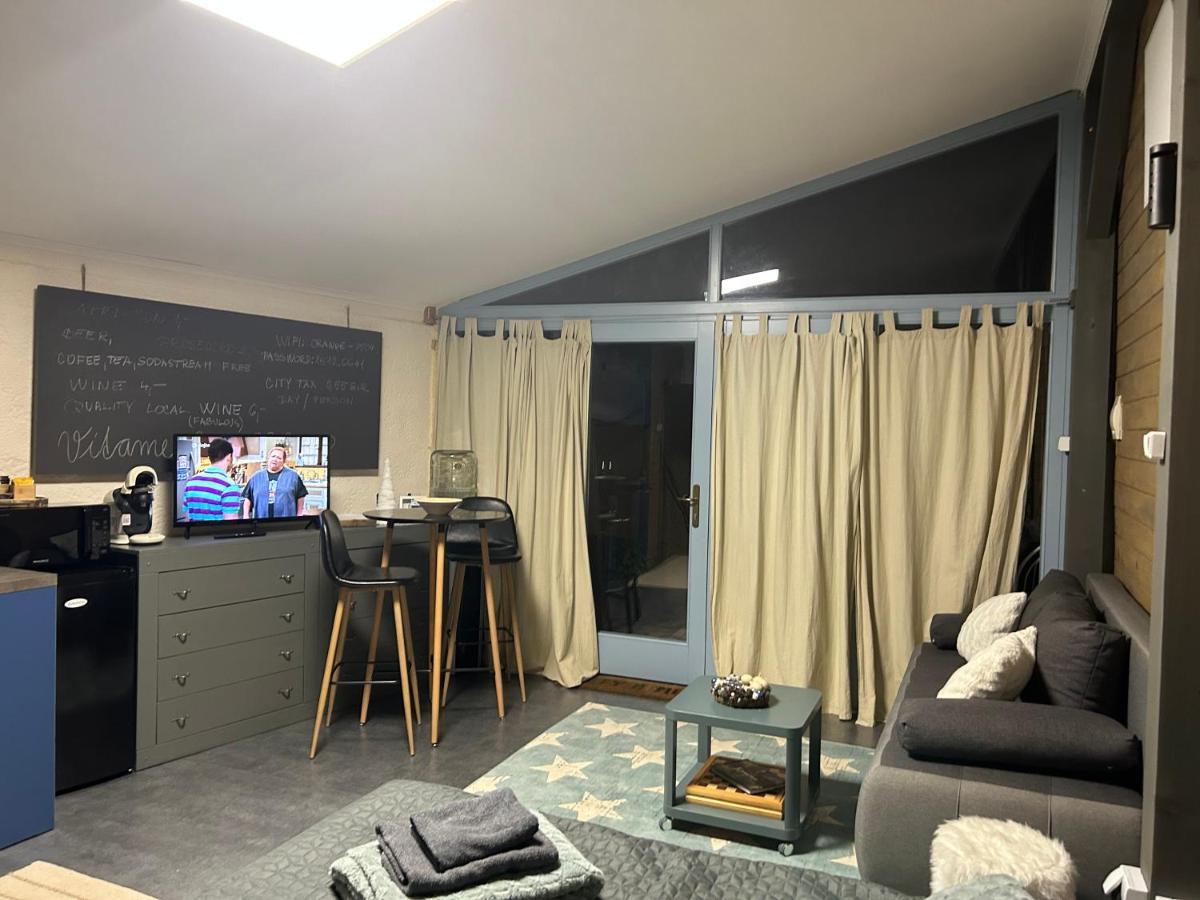 Komárno Monpe Apartmanik S Atmosferou מראה חיצוני תמונה